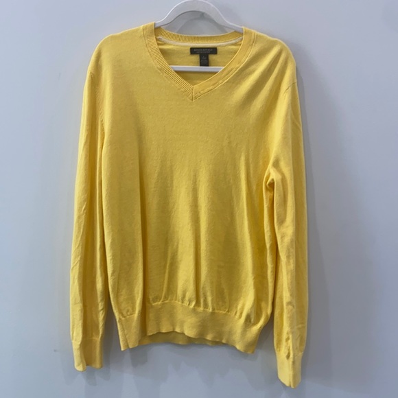 Banana Republic Other - Banana republic cotton cashmere Vneck sweater